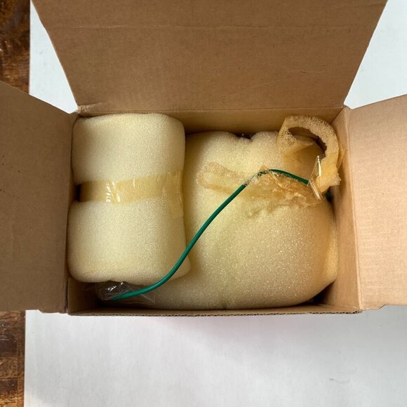 Precious Moments Peace on Earth Lighted Christmas Ornament New in Box - Picture 3 of 4